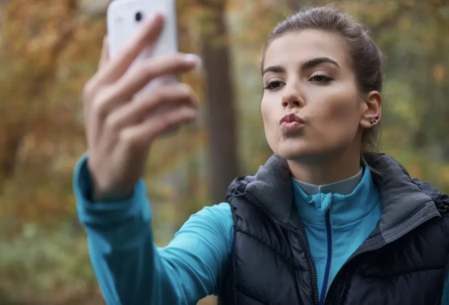 Come Scegliere la Migliore Fotocamera per le Tue Avventure Outdoor